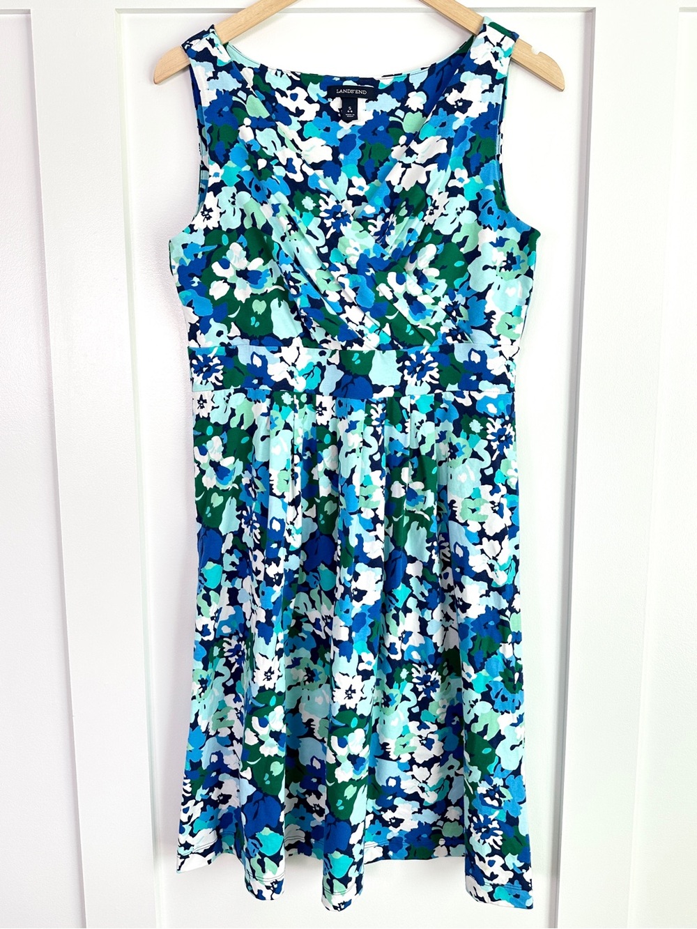 Lands End Sleeveless Fit and Flare Dress Size Small Blue Floral Pima Cotton